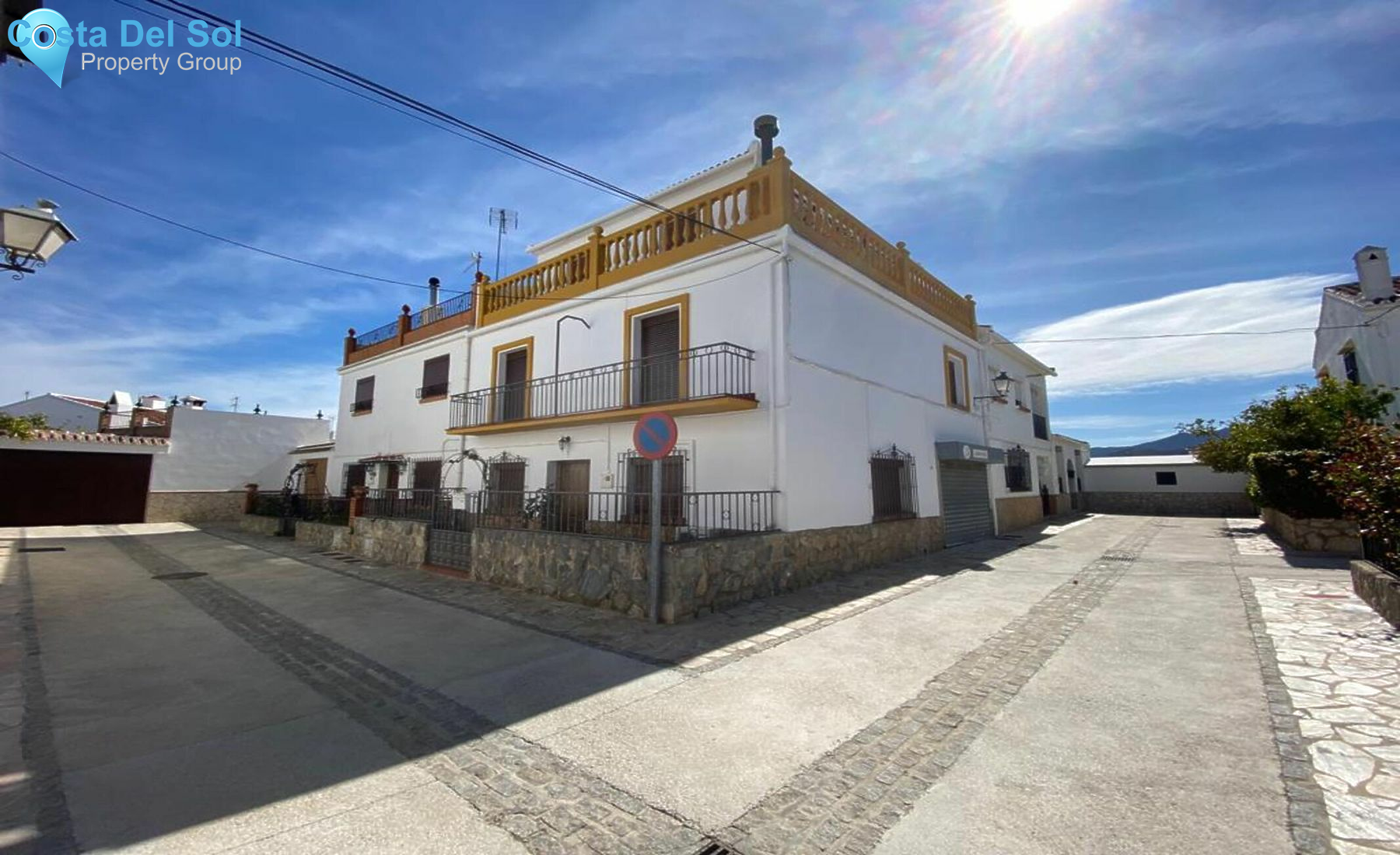 Semi-Detached House in Yunquera