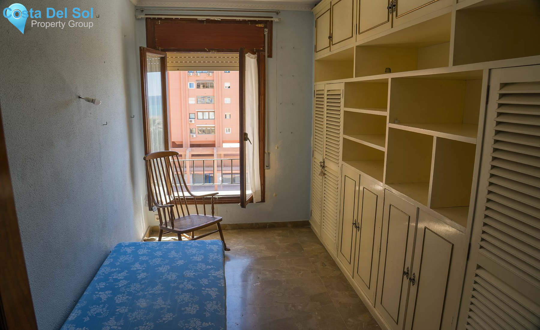 Top Floor Apartment in Málaga Este-1395943