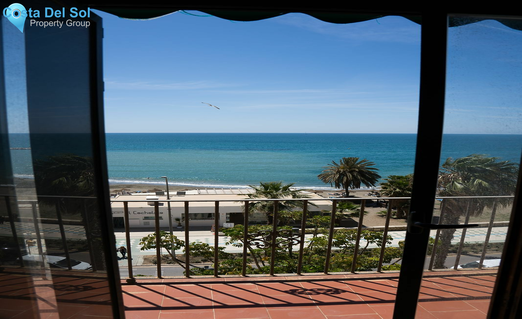 Top Floor Apartment in Málaga Este-1395933