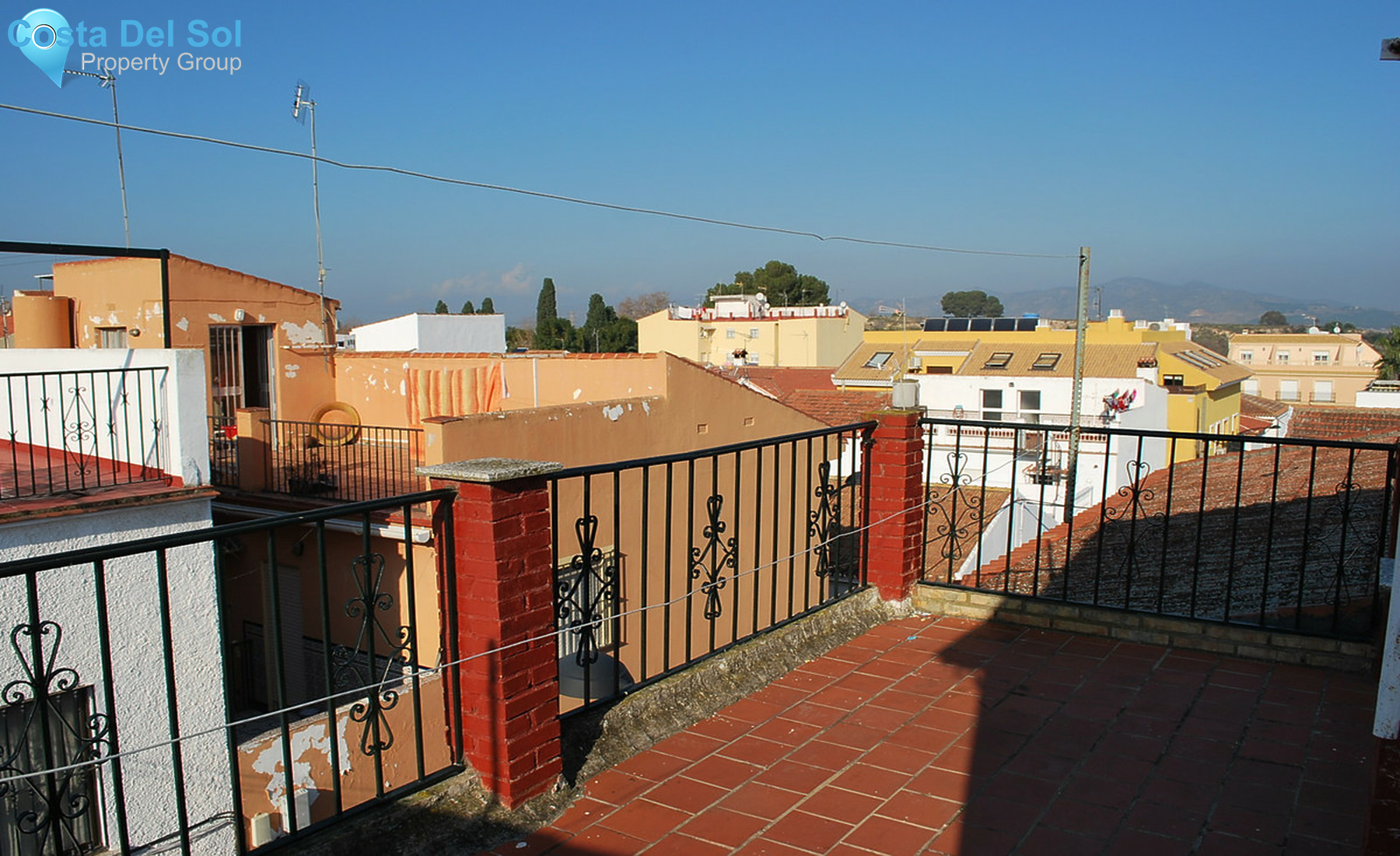 Townhouse in Alhaurín de la Torre-1359470