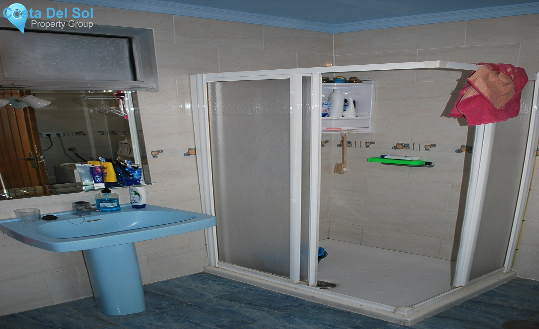 Townhouse in Alhaurín de la Torre-1359472