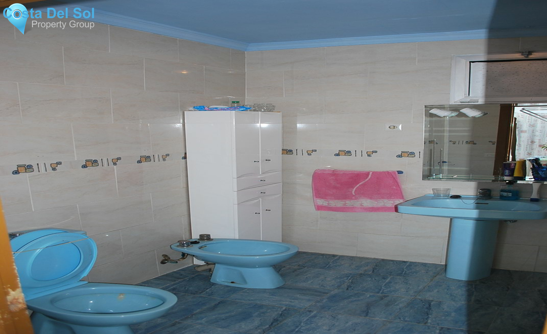 Townhouse in Alhaurín de la Torre-1231503