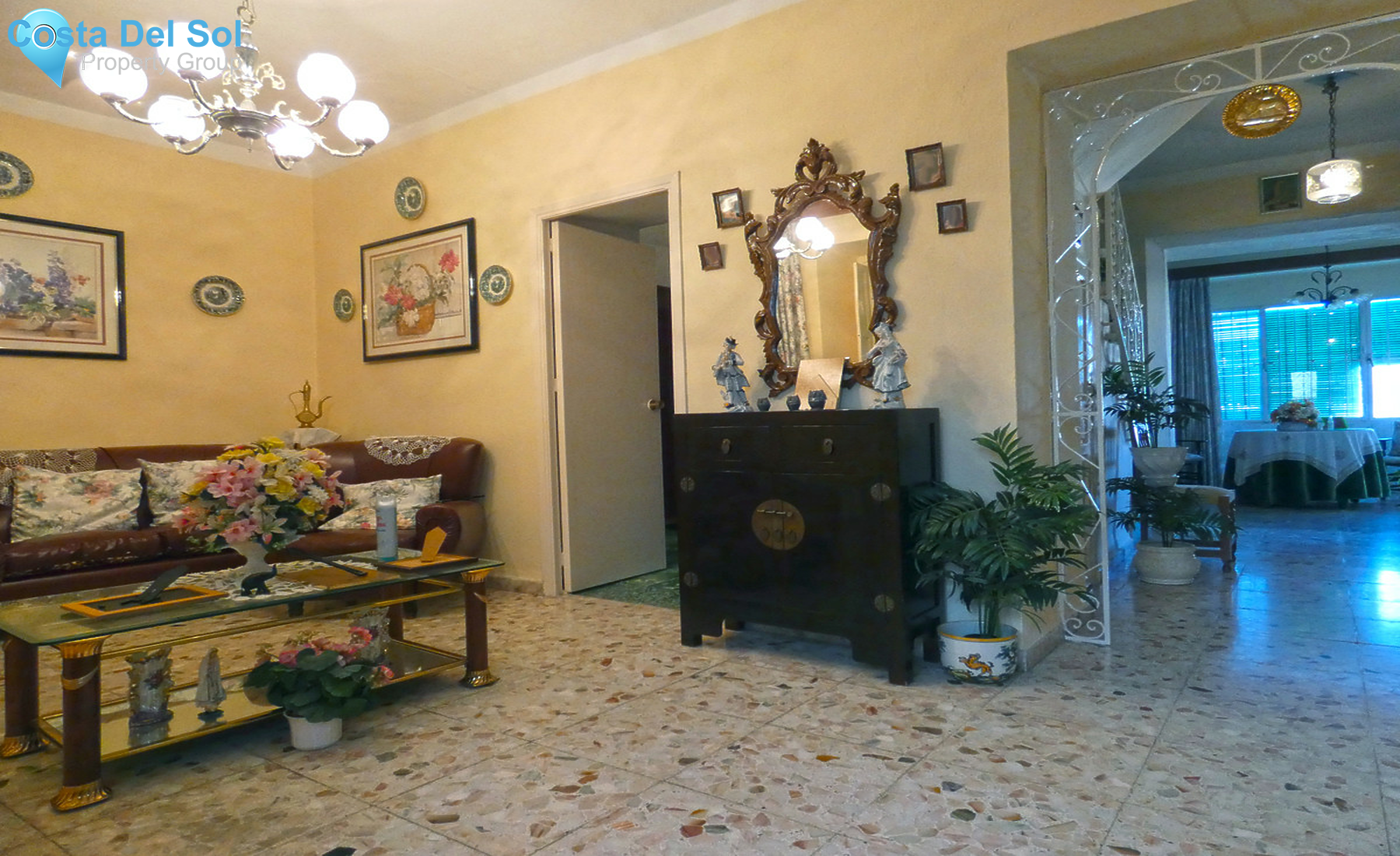 Townhouse in Alhaurín el Grande-1306710