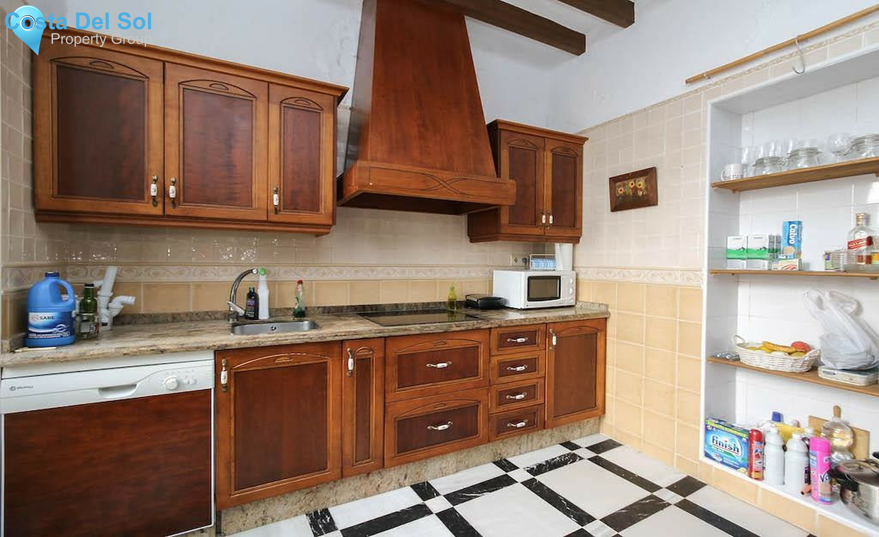 Townhouse in Alhaurín el Grande-1338682