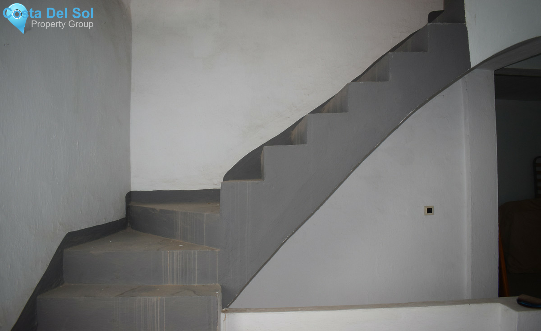 Townhouse in Alhaurín el Grande-1360269