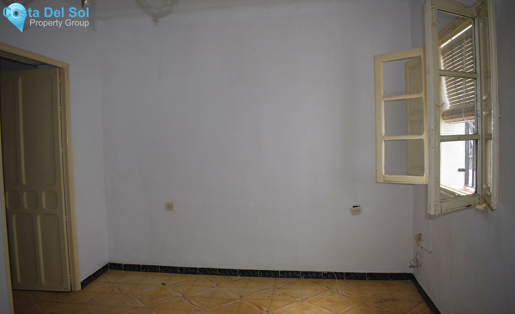 Townhouse in Alhaurín el Grande-1360274