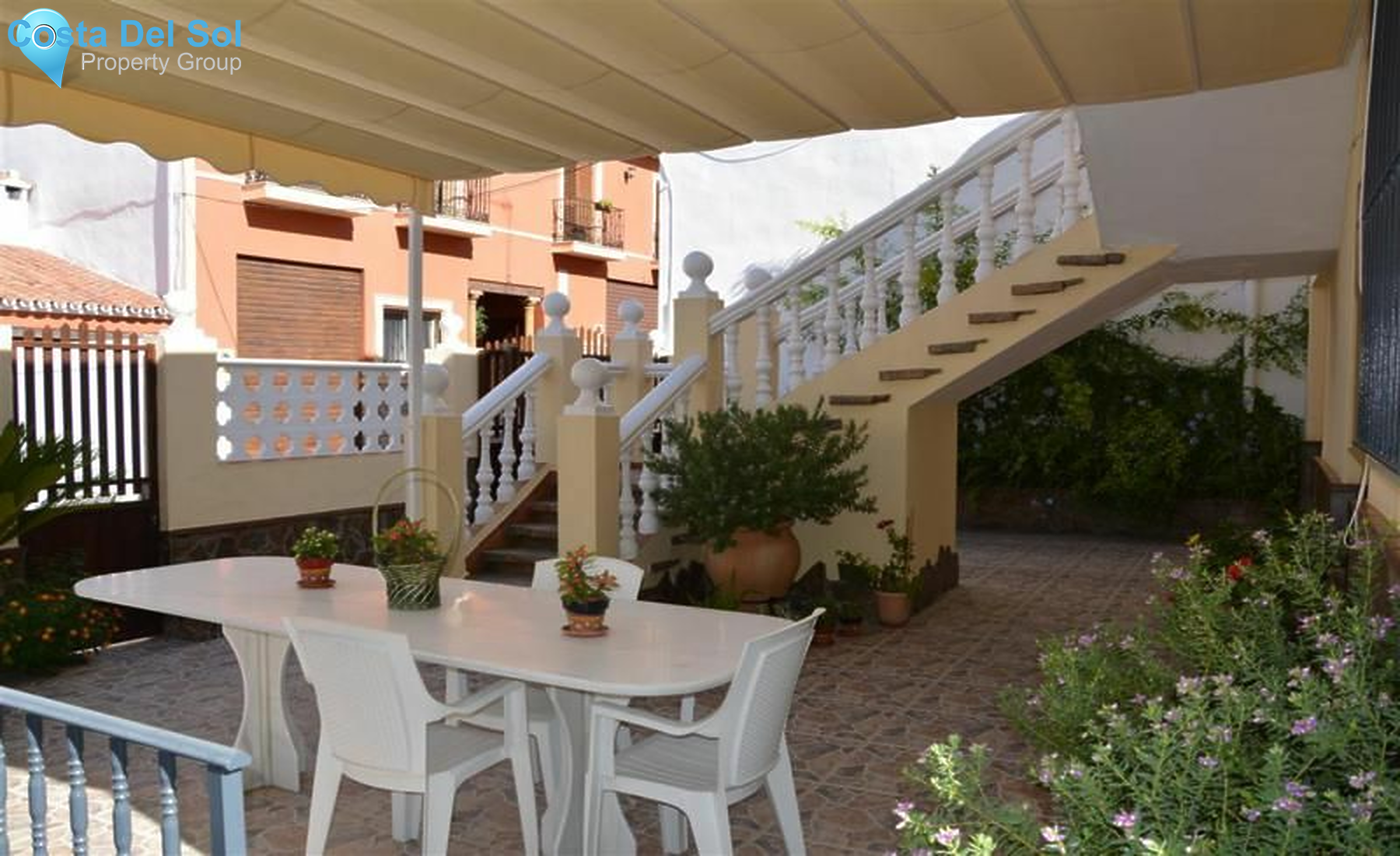 Townhouse in Alhaurín el Grande-1132337