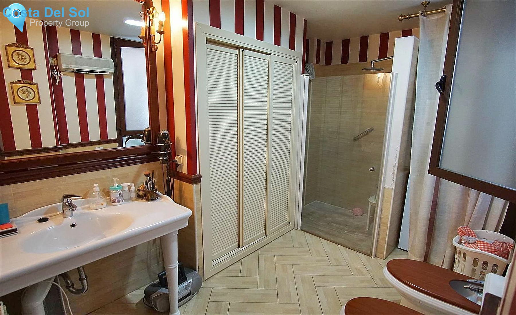 Townhouse in Alhaurín el Grande-1214751