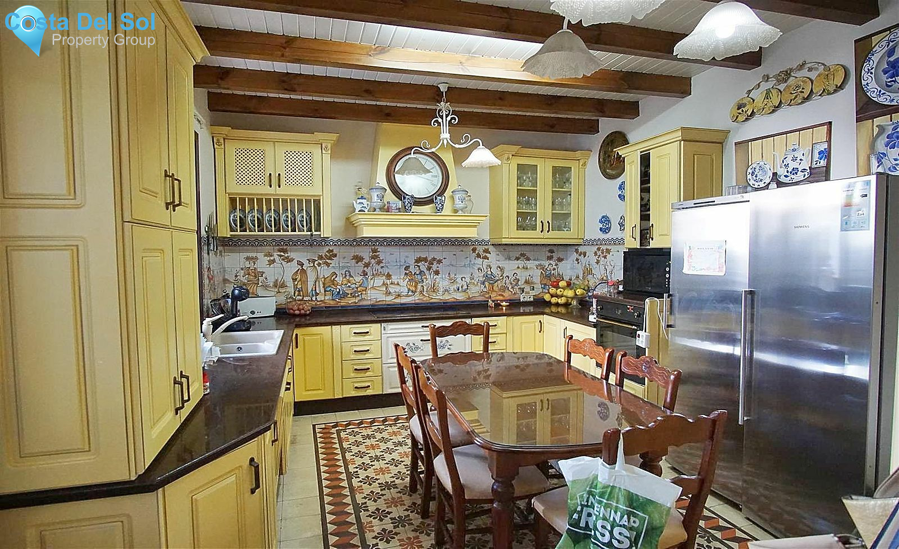 Townhouse in Alhaurín el Grande-1214756