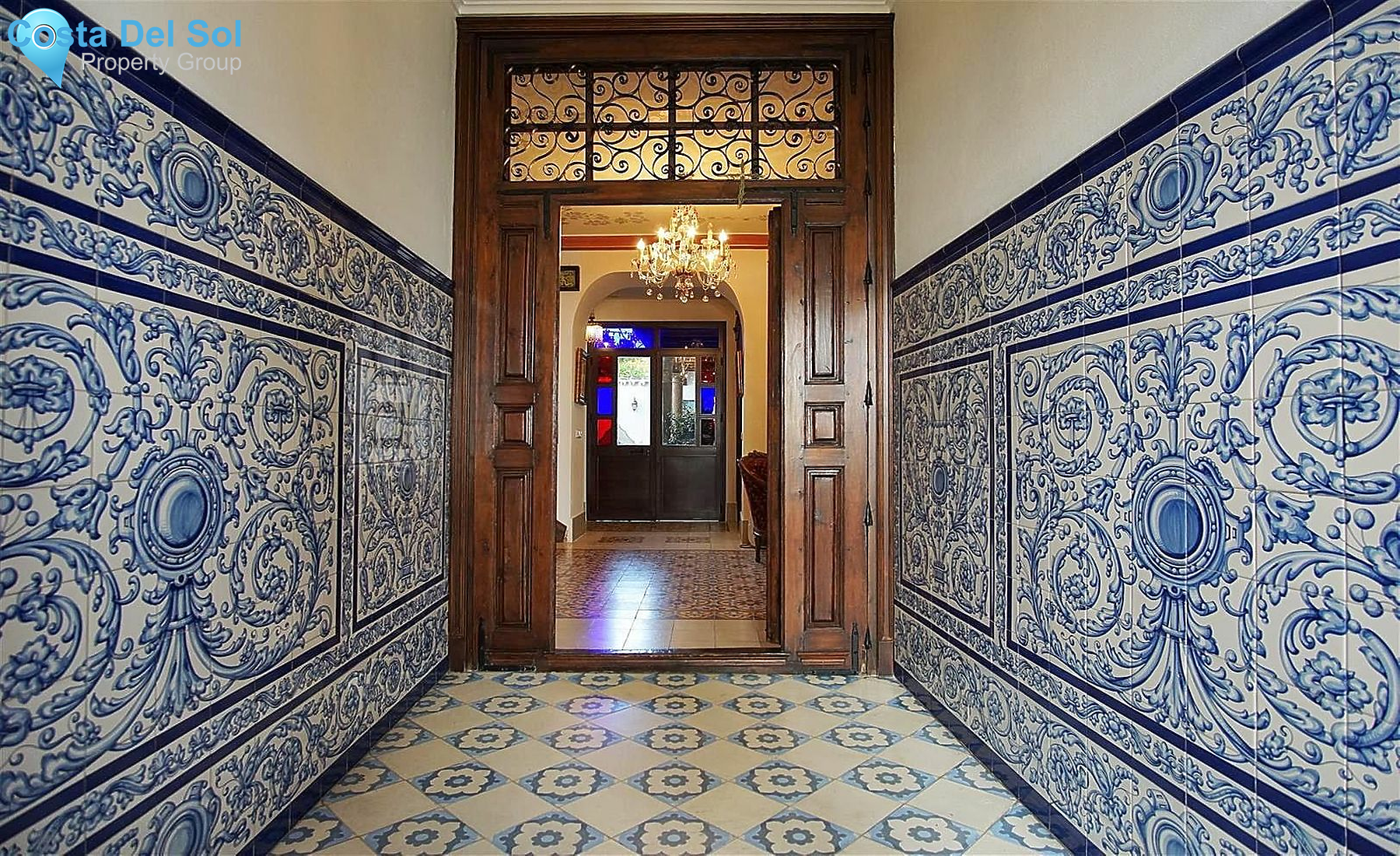 Townhouse in Alhaurín el Grande-1214740