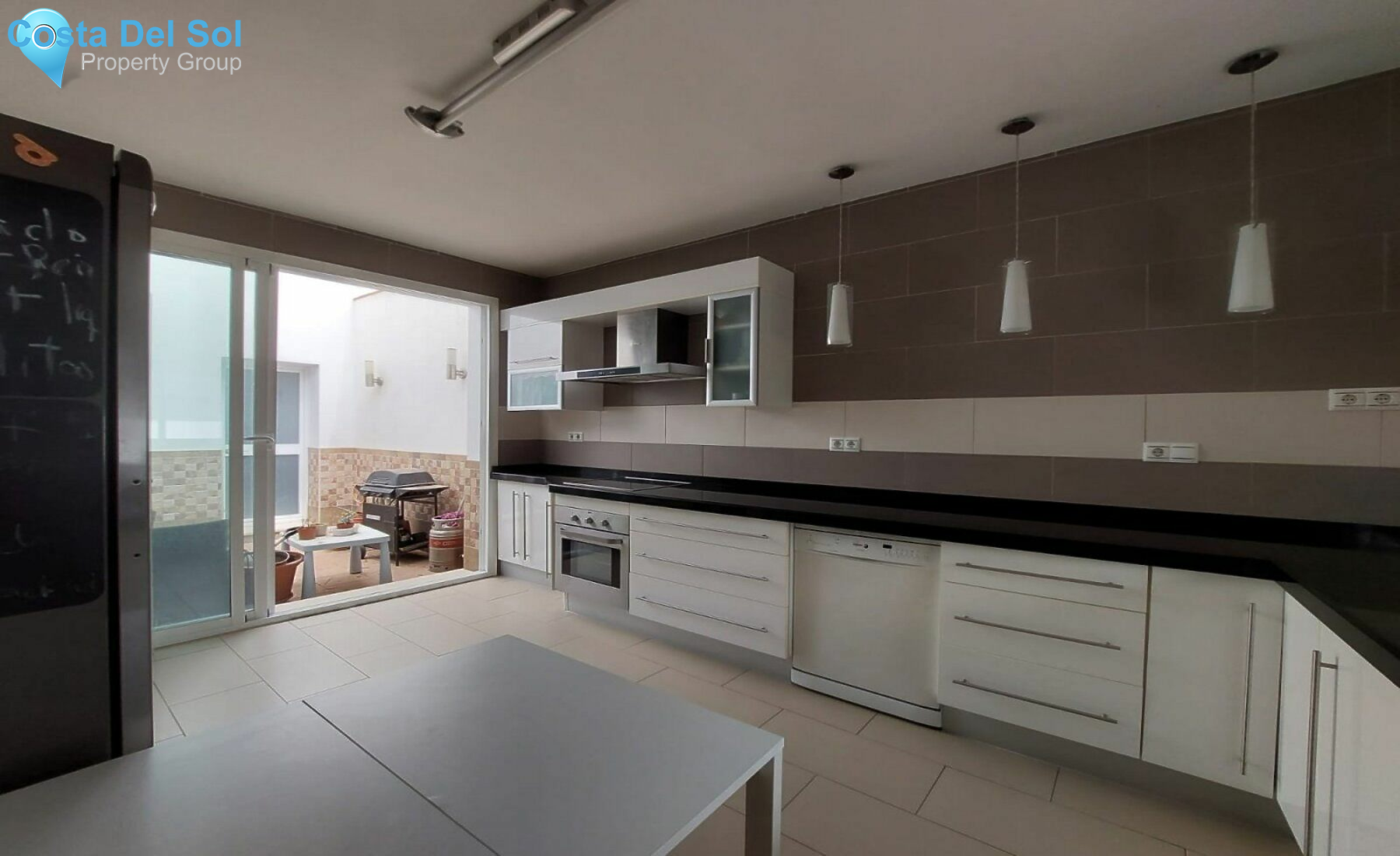 Townhouse in Alhaurín el Grande-1470930