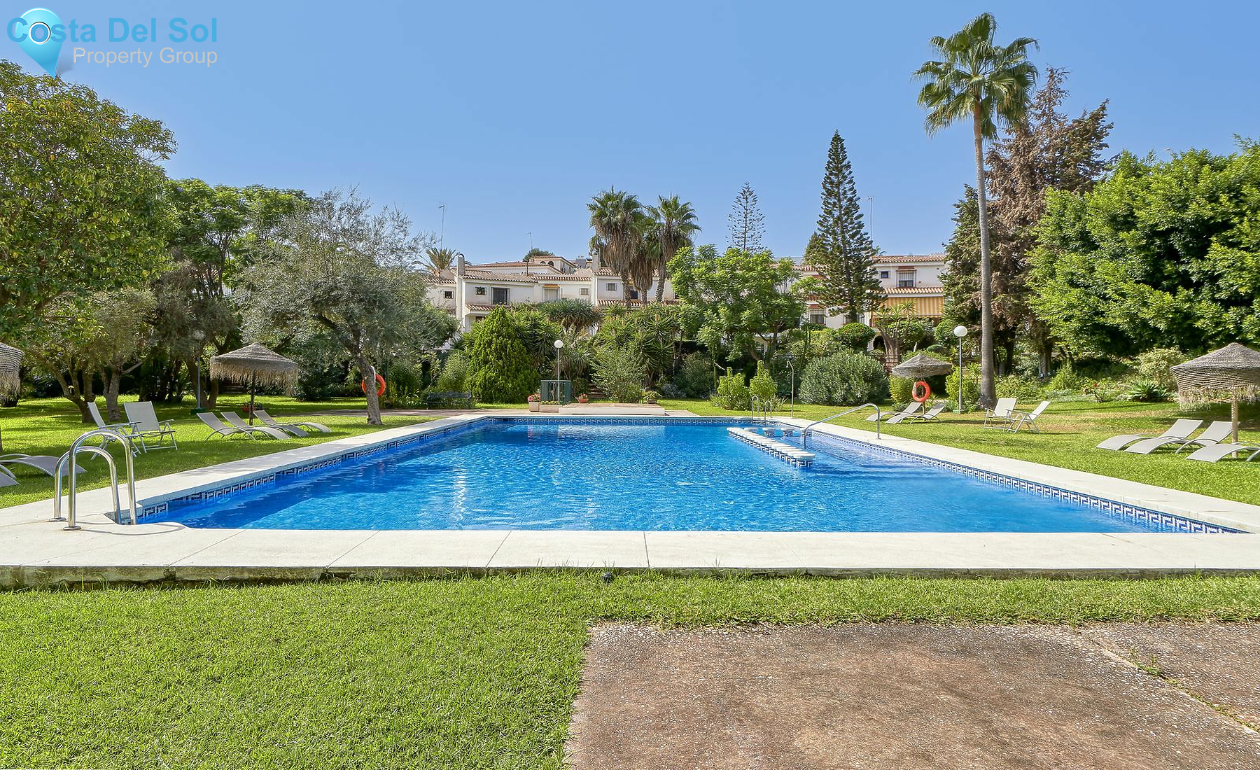 Townhouse in Cerrado de Calderón-1551241