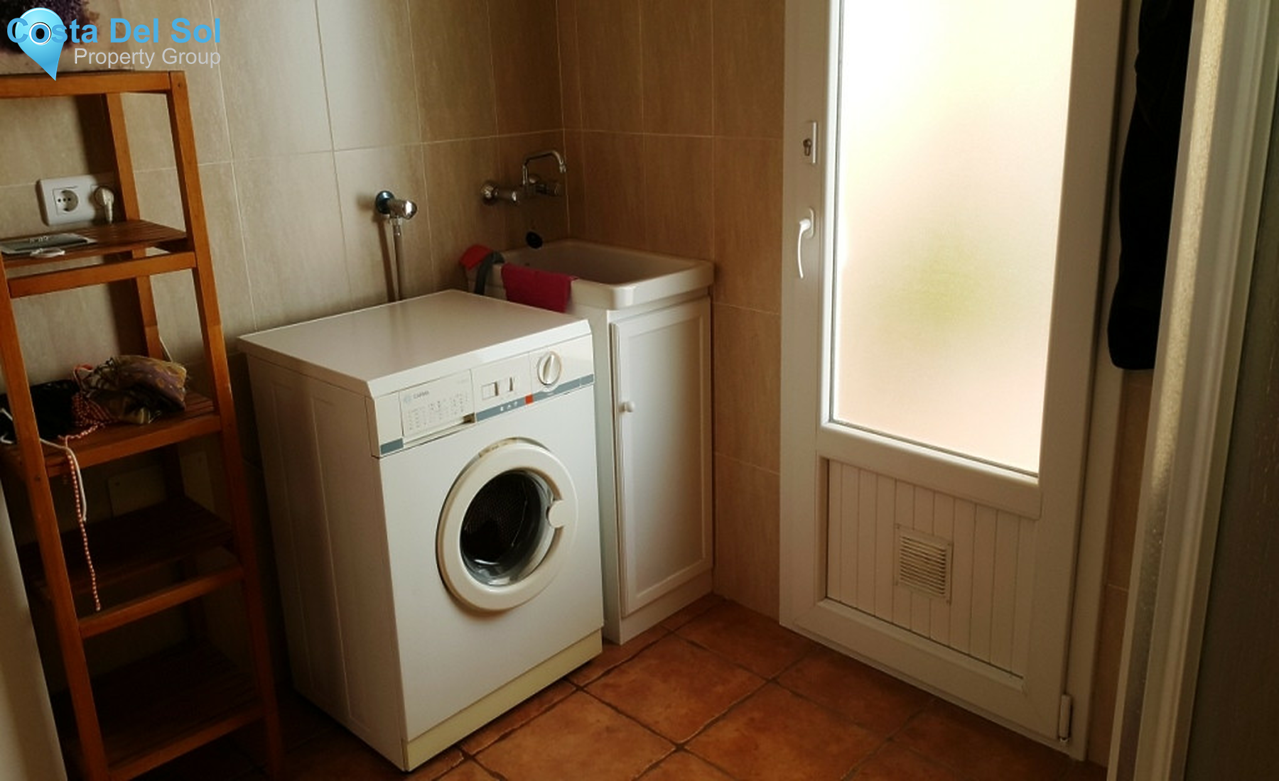 Townhouse in Cuevas De San Marcos-1338600