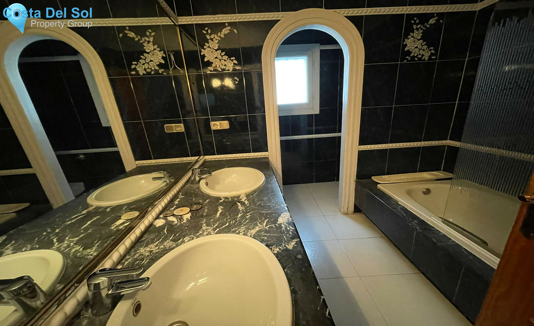 Townhouse in Estepona-1338815