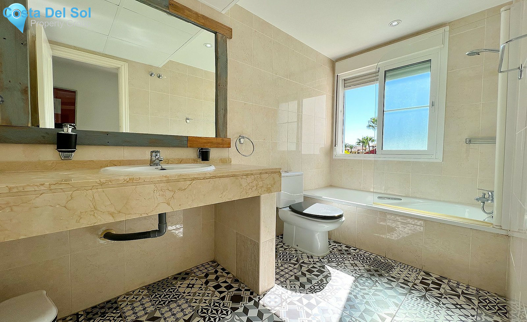 Townhouse in Estepona-1435600