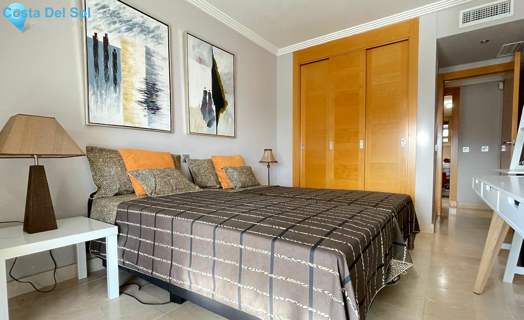 Townhouse in Estepona-1483093