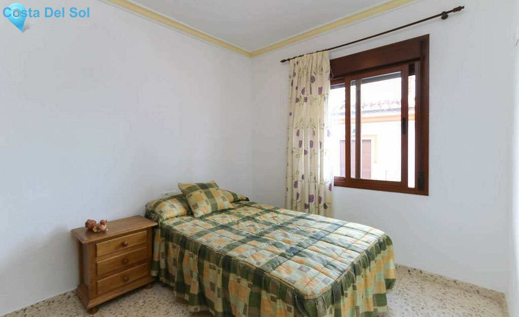 Townhouse in Guaro-1358972