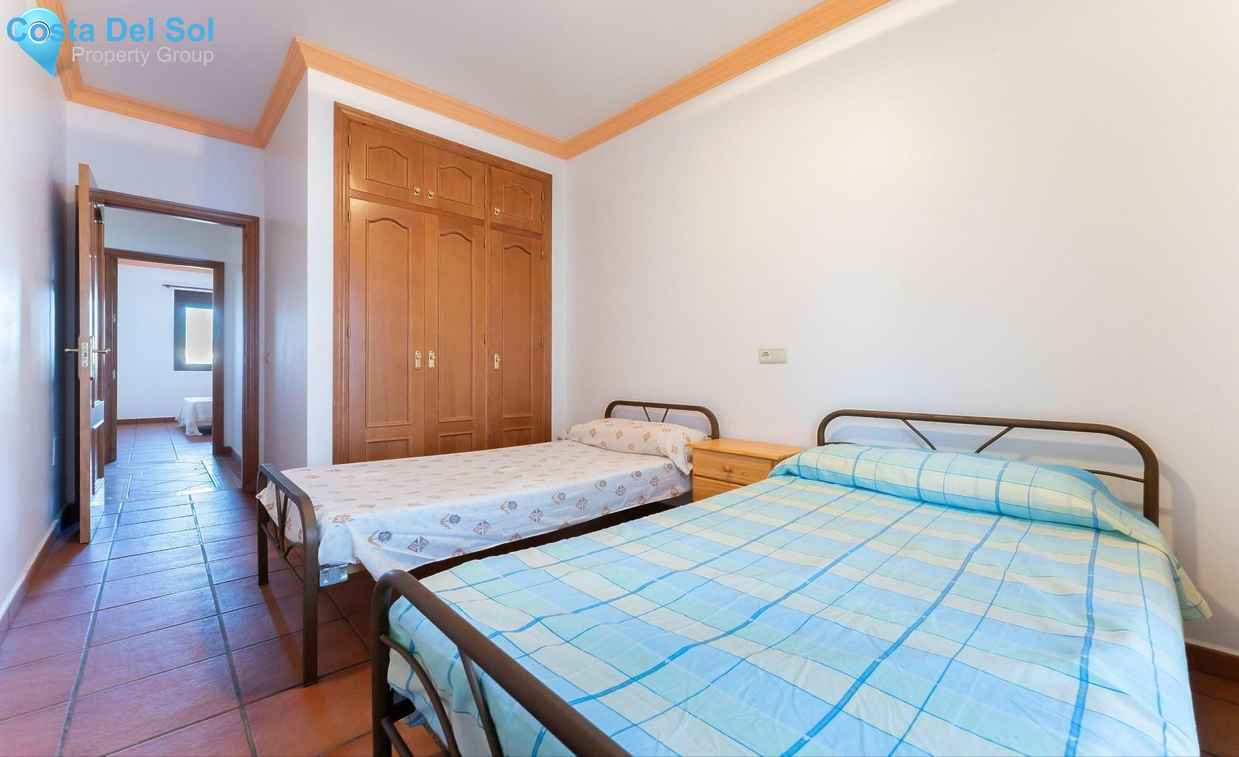 Townhouse in Guaro-1194275