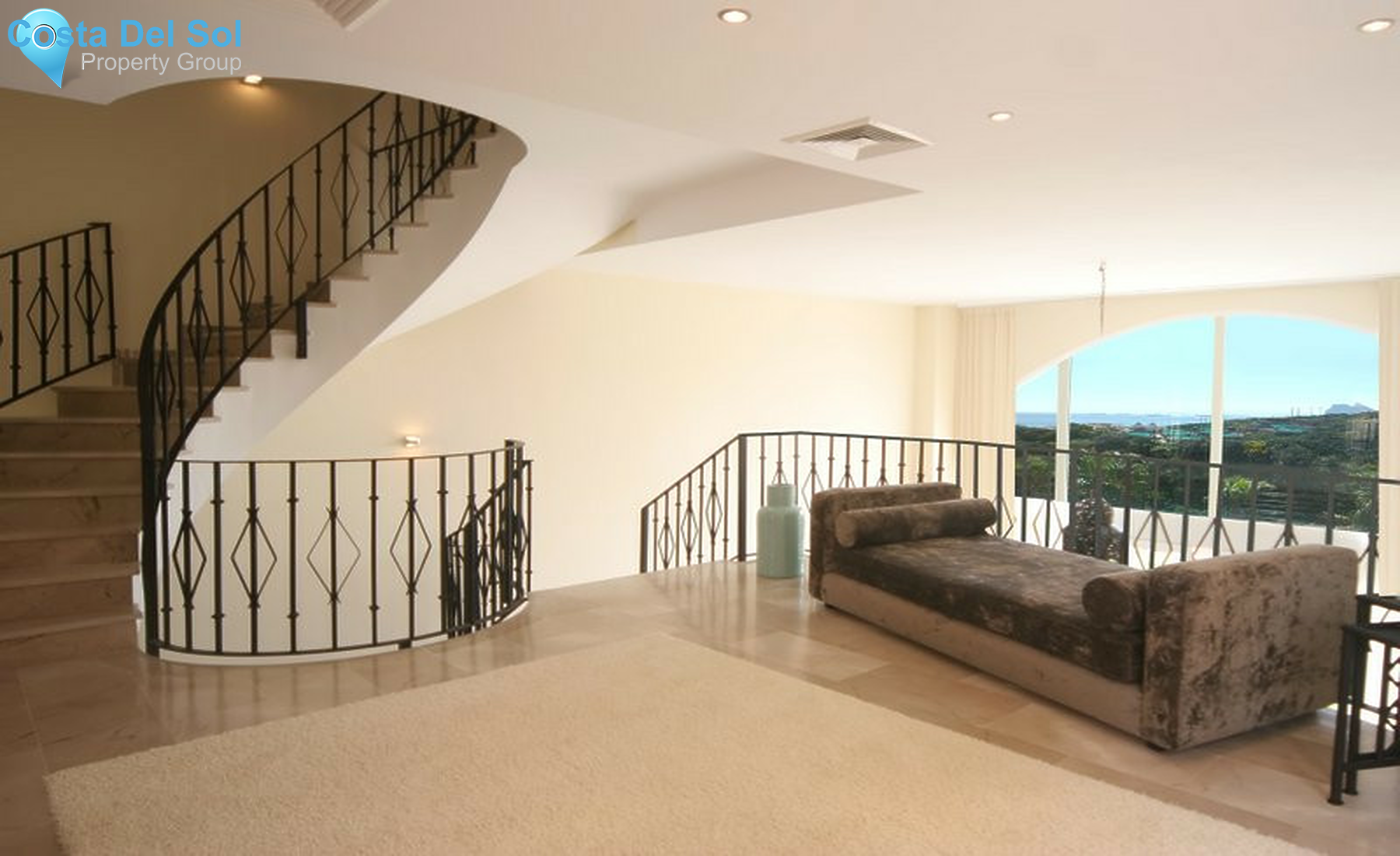 Townhouse in La Alcaidesa-1339233