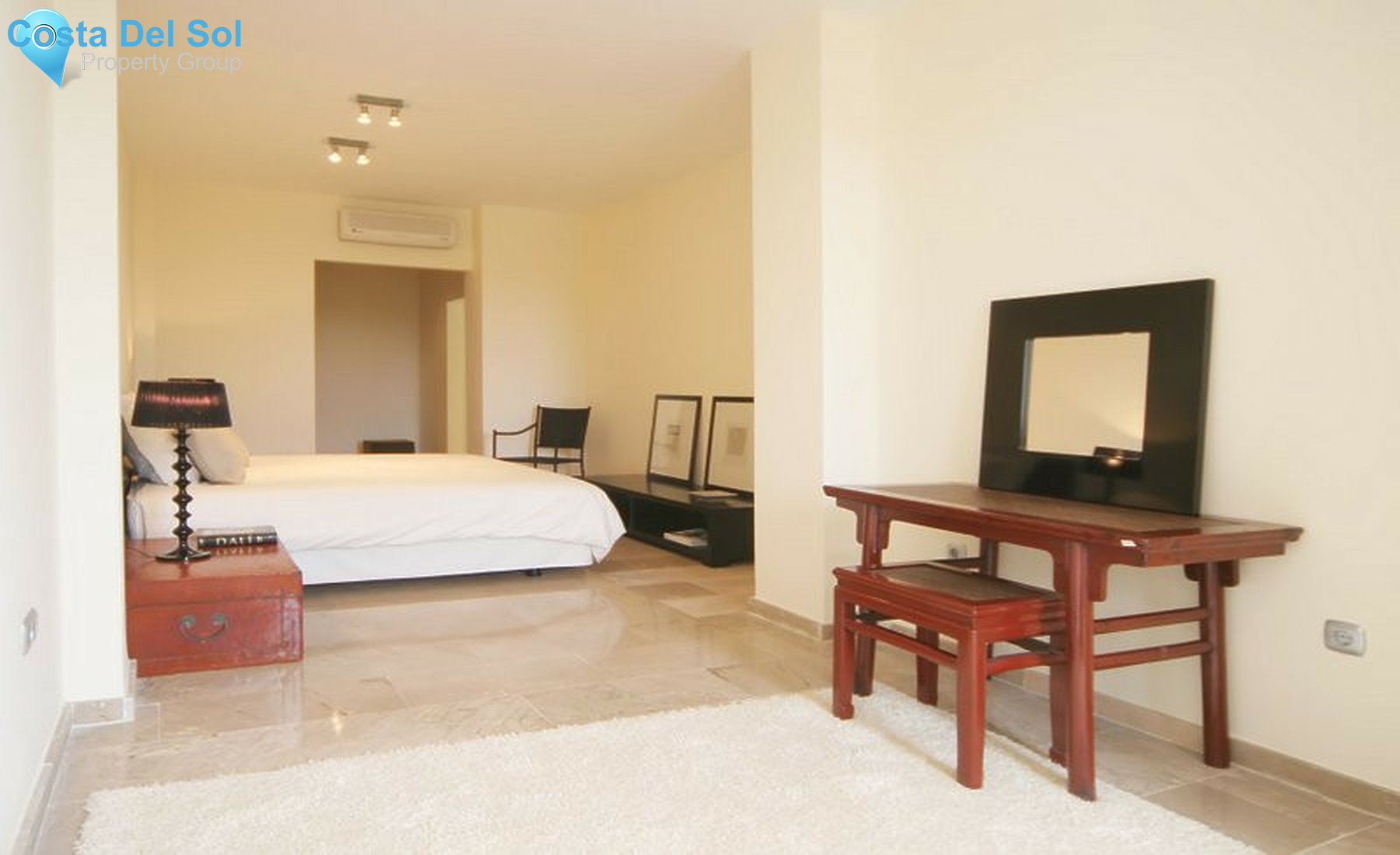 Townhouse in La Alcaidesa-1339226