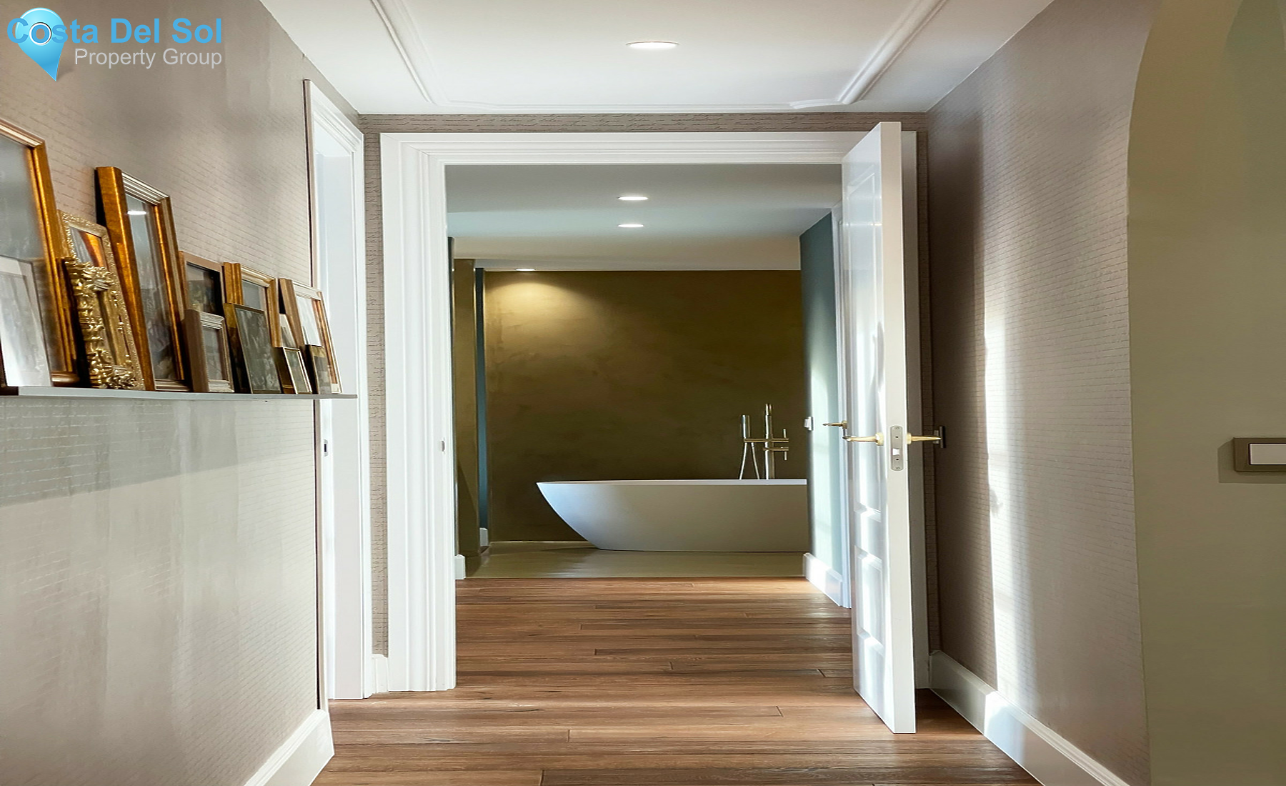 Townhouse in La Heredia-1410963