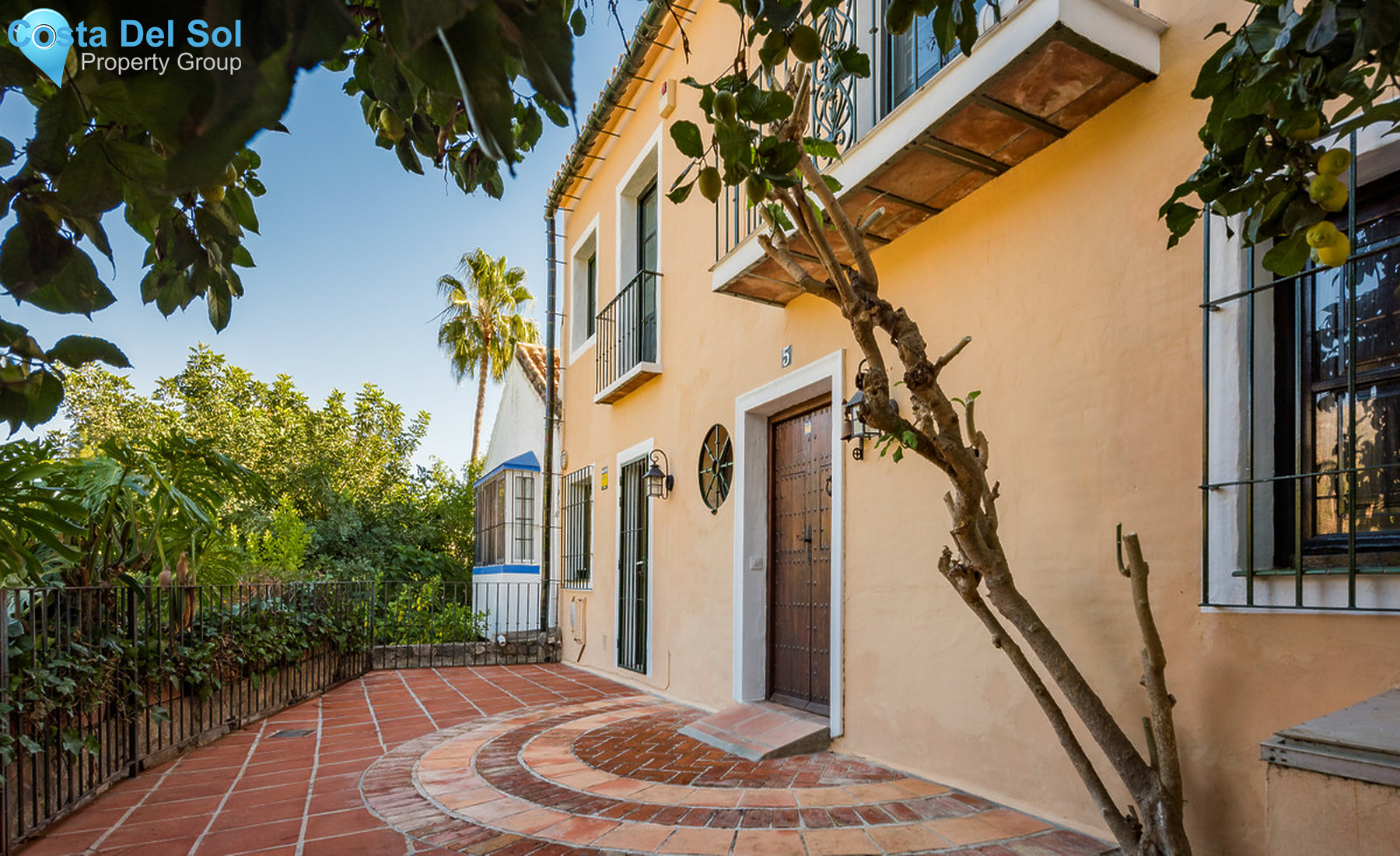 Townhouse in Marbella-1328125