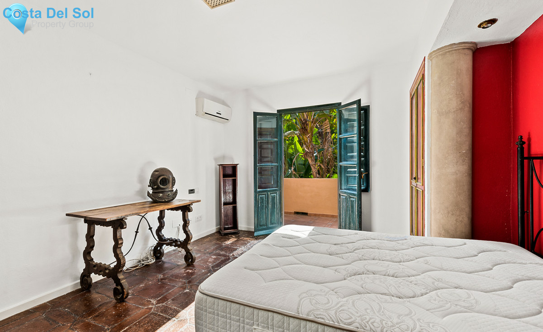 Townhouse in Marbella-704112