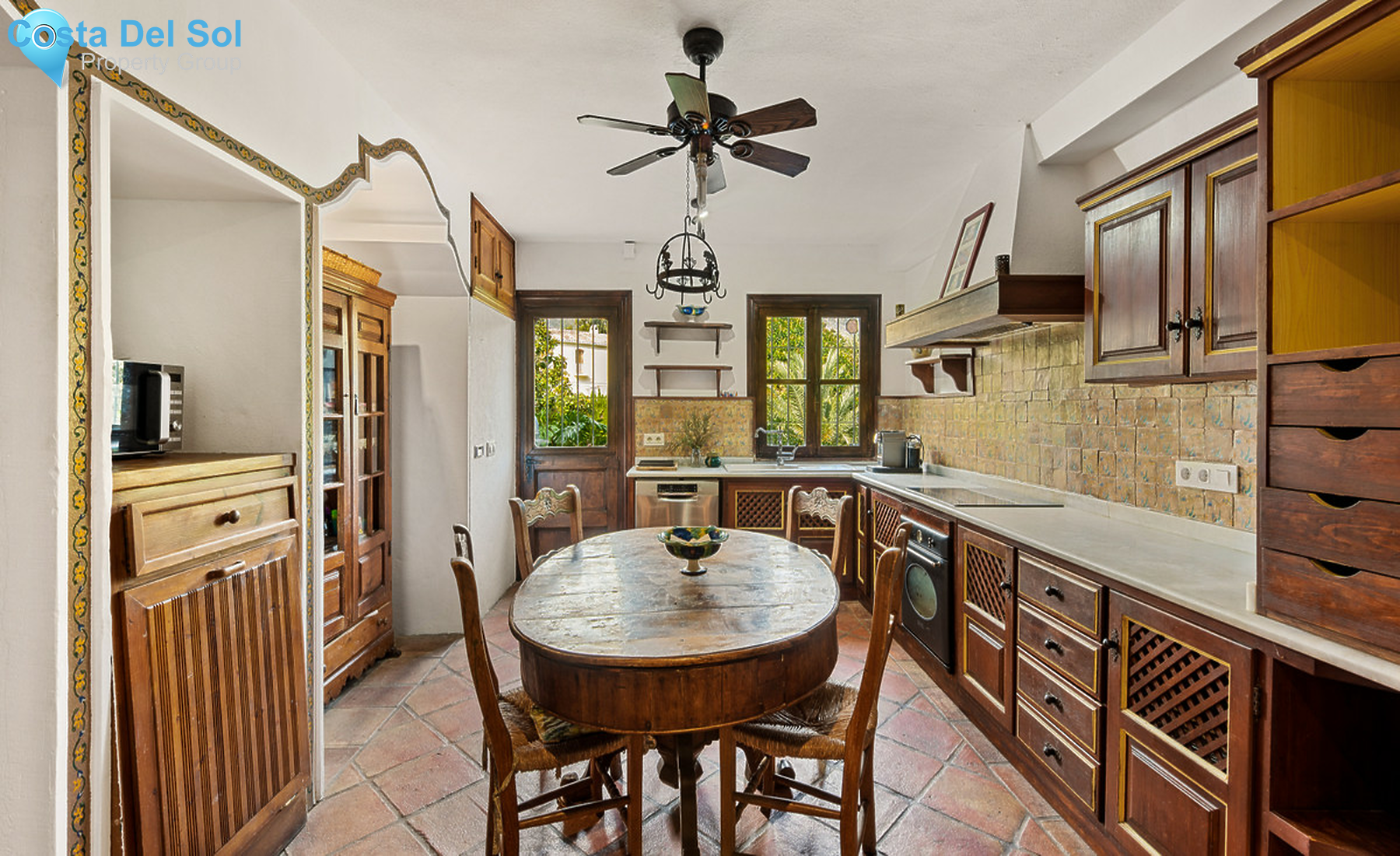 Townhouse in Marbella-704102