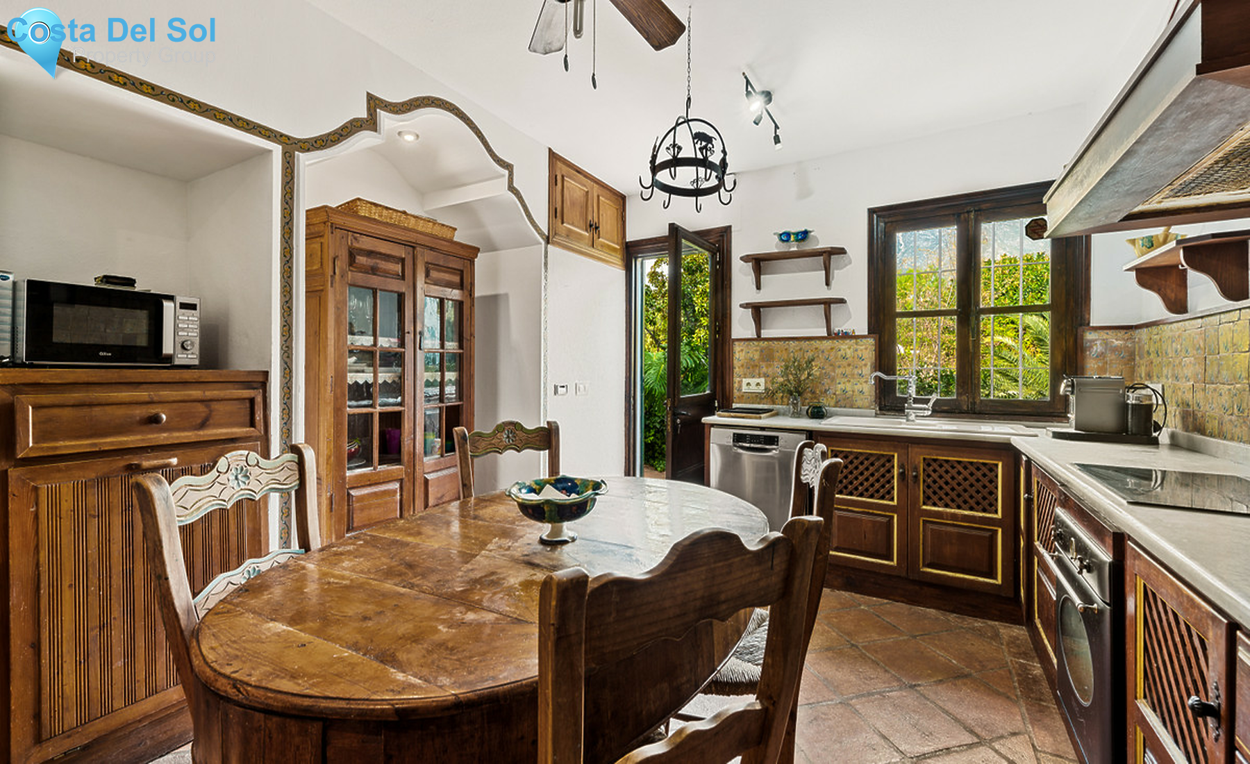 Townhouse in Marbella-704103