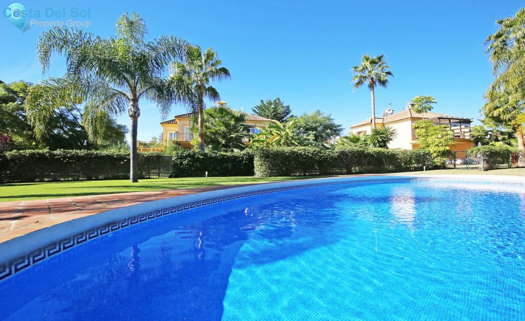 Semi-Detached House in Nueva Andalucía