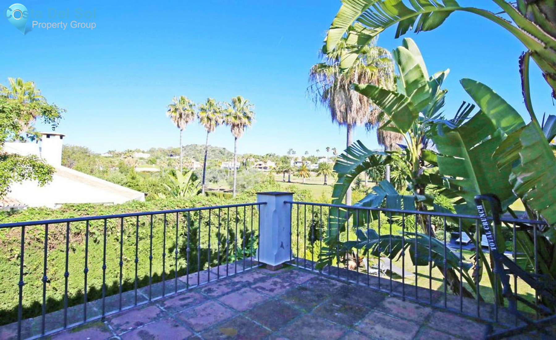 Semi-Detached House in Nueva Andalucía-690909