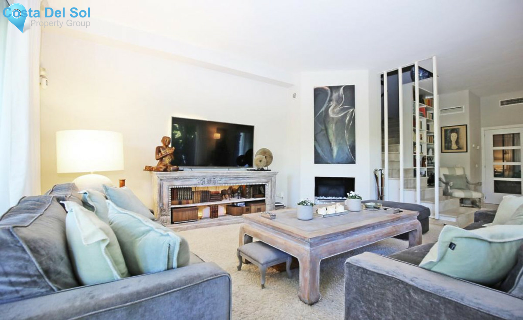 Semi-Detached House in Nueva Andalucía-690896