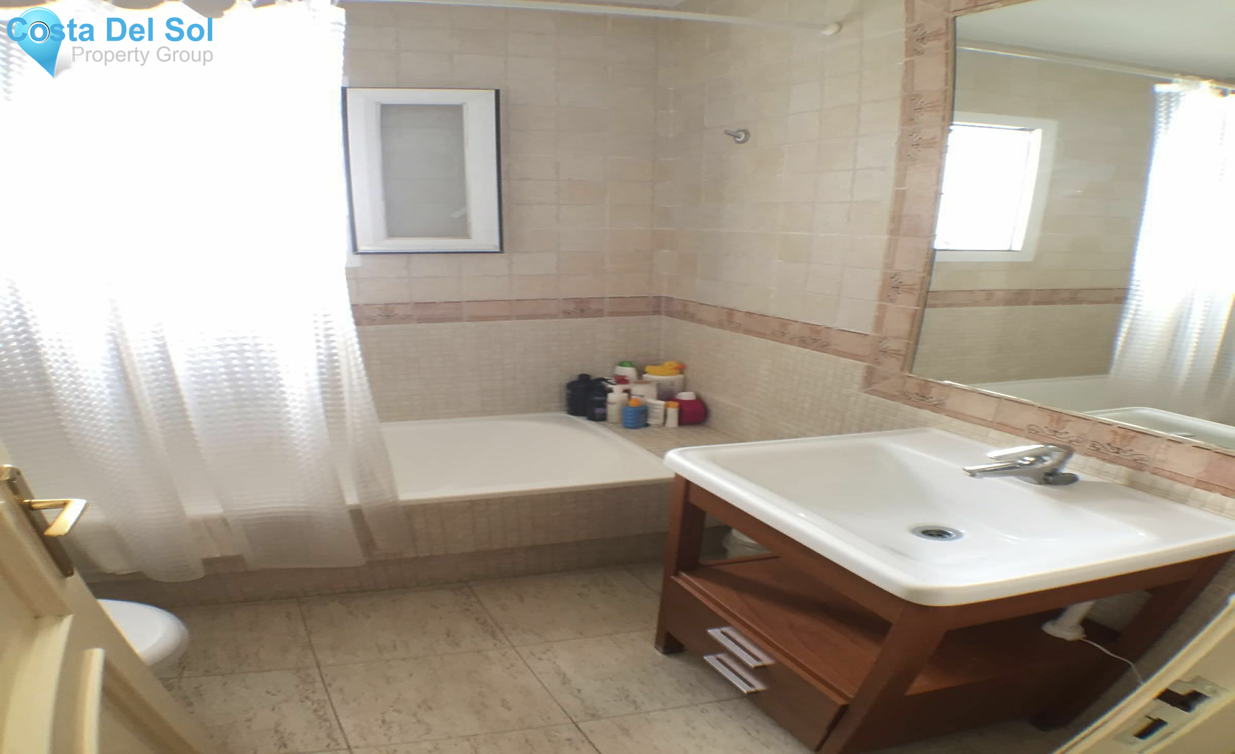 Townhouse in Nueva Andalucía-1553247