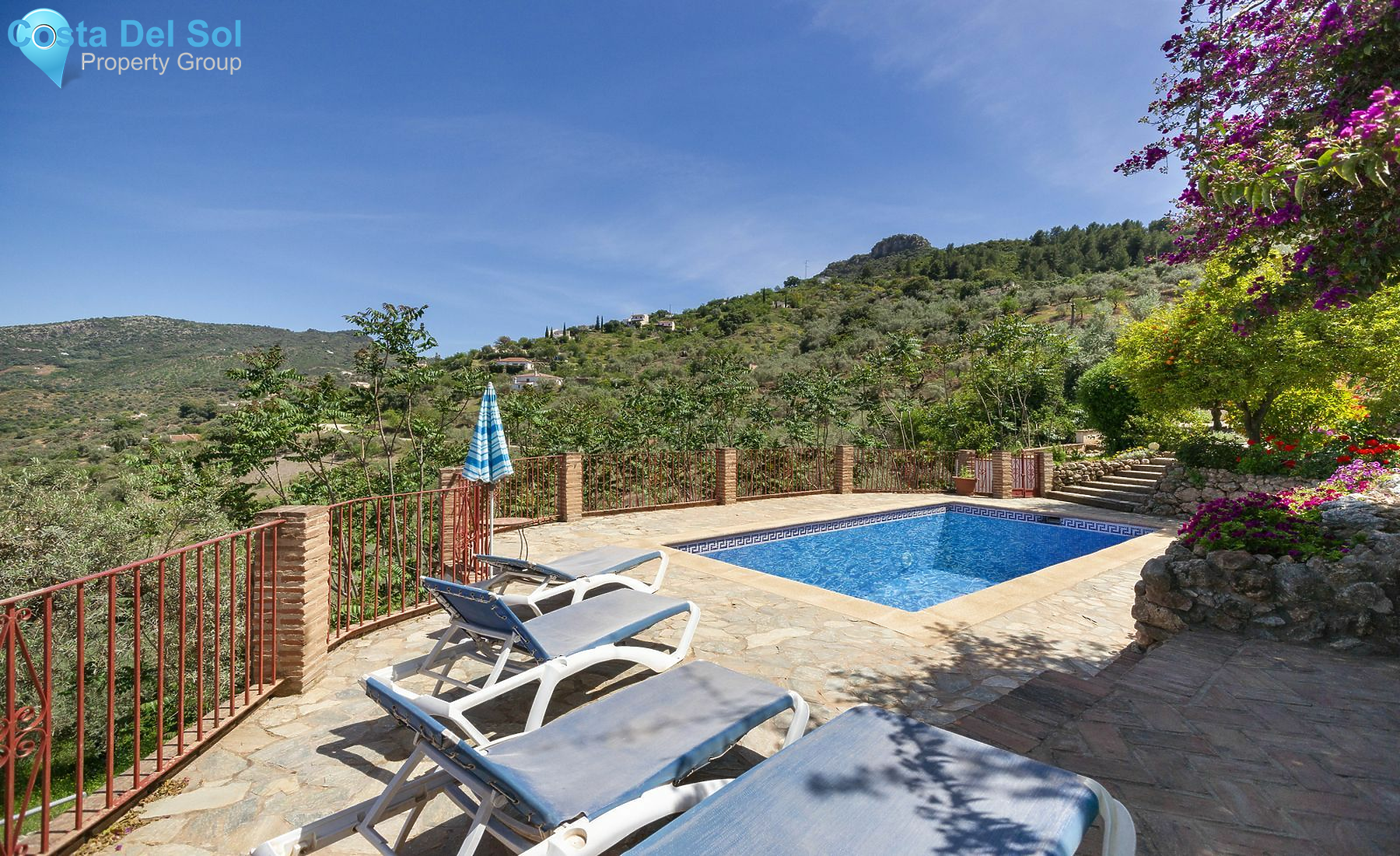 Bed and Breakfast in Comares-1394873