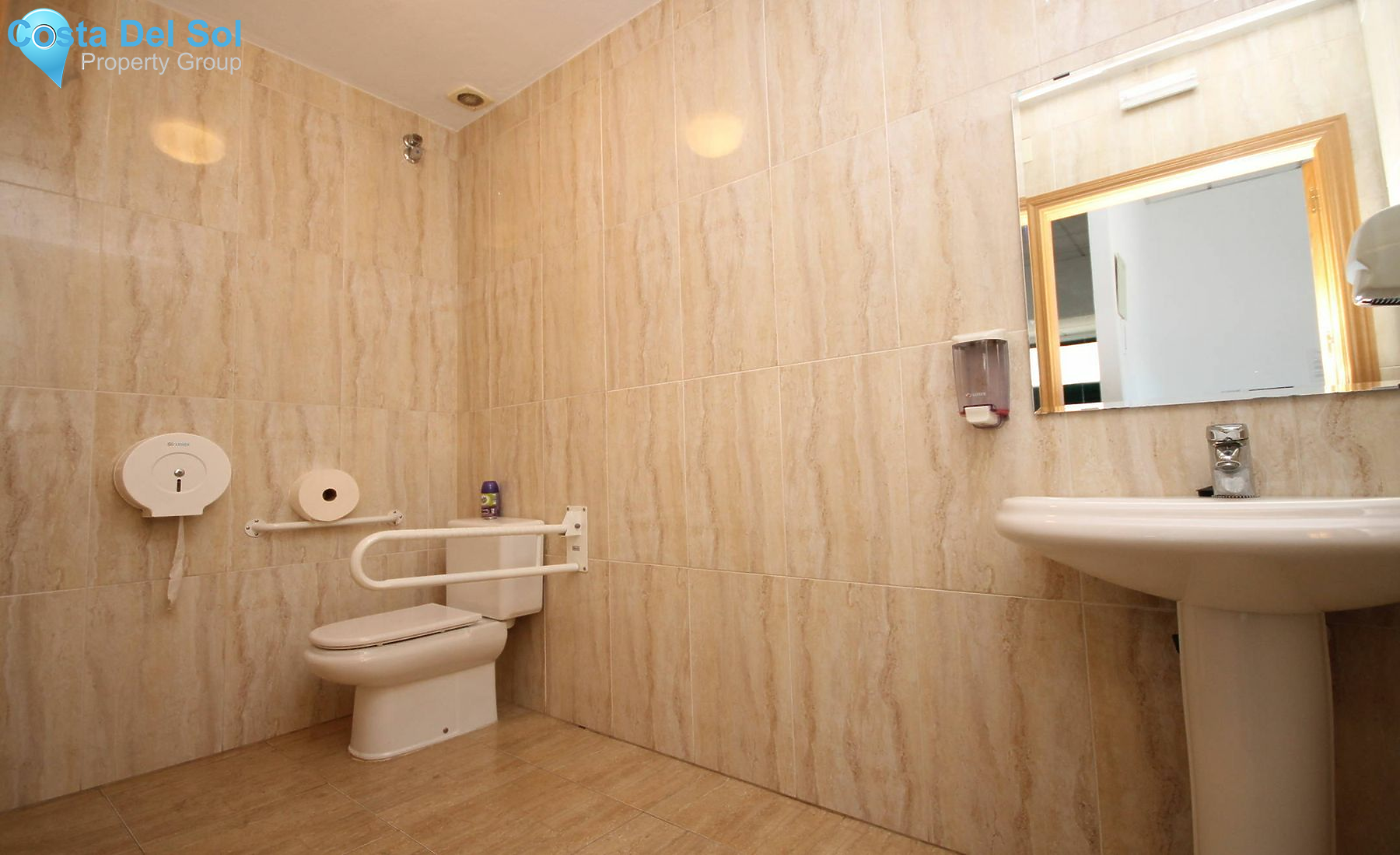 Business in Teatinos-1229688