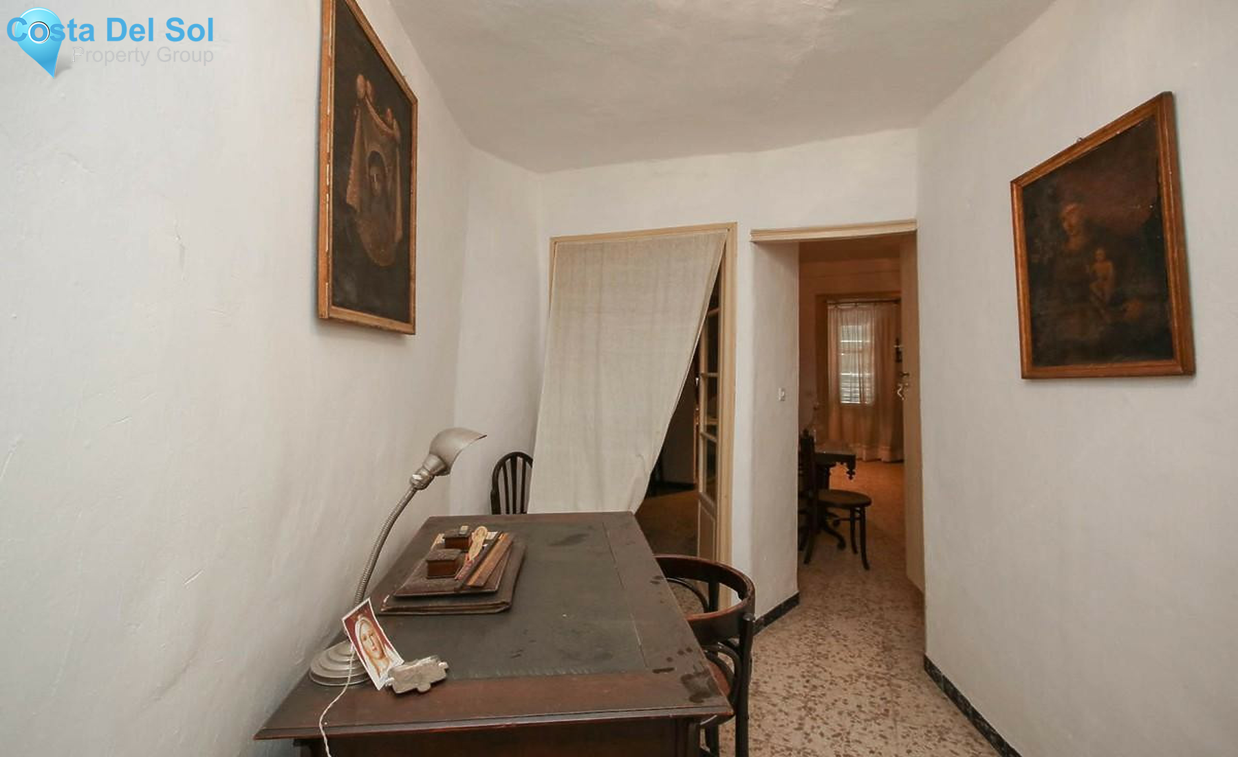 Commercial in Tolox-1384077