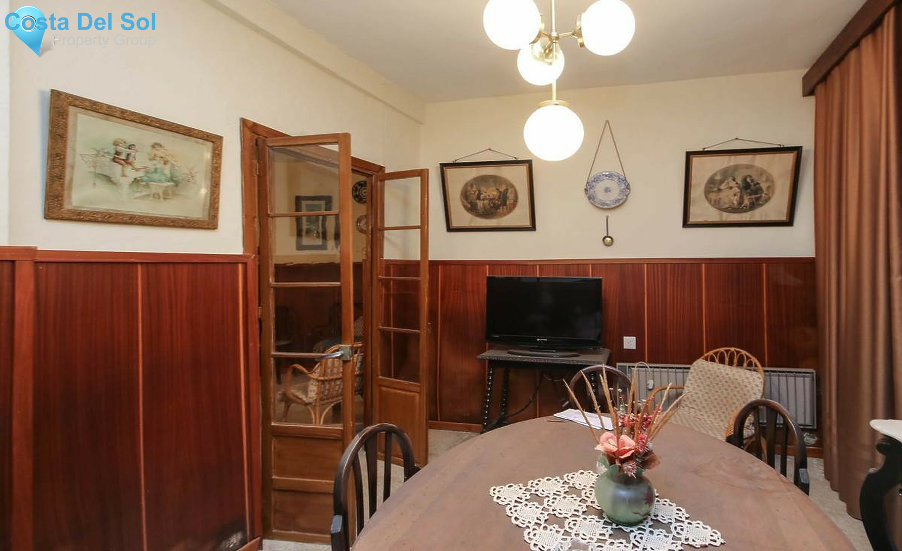 Commercial in Tolox-1384067