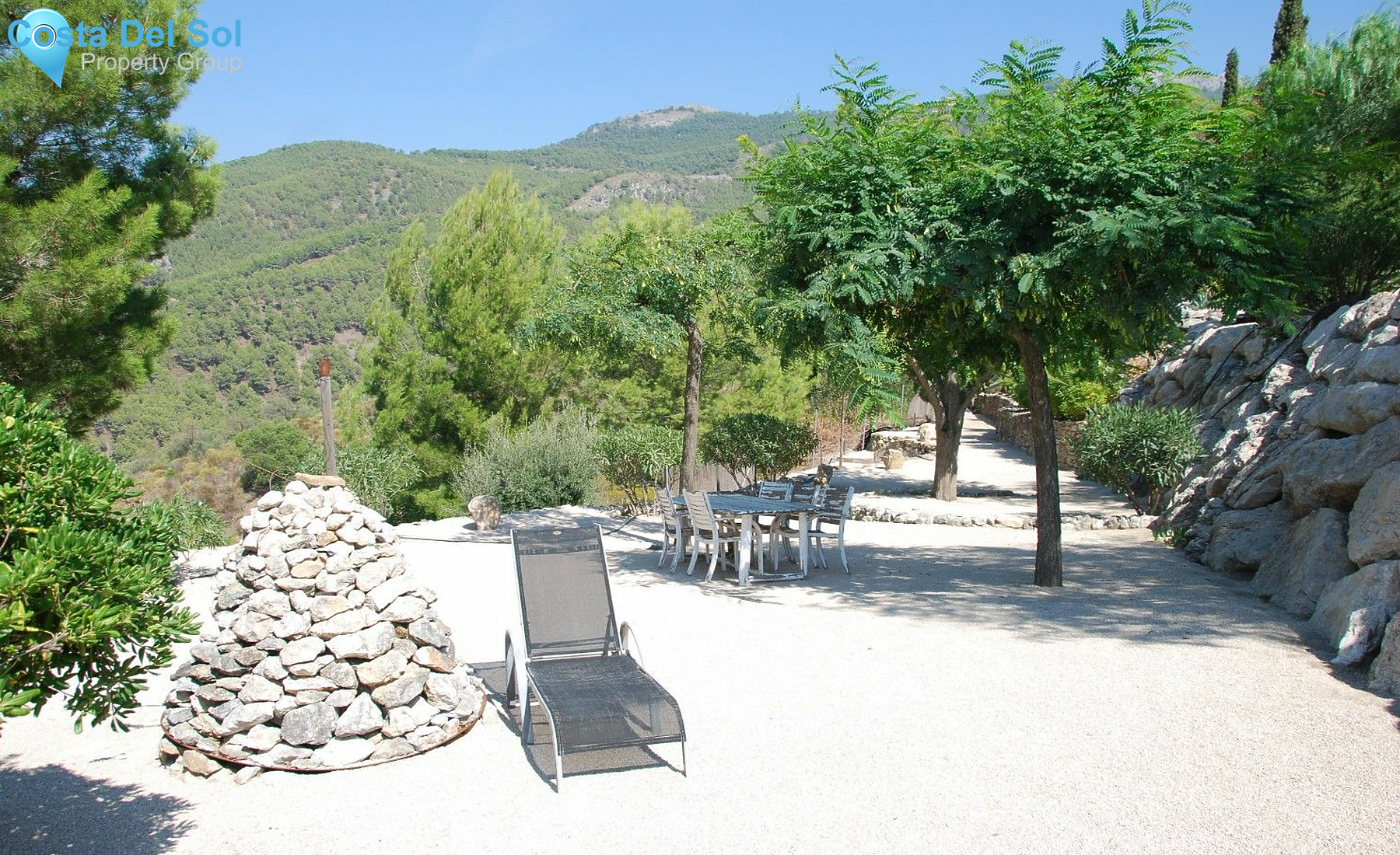 Detached Villa in Alcaucín-1400605