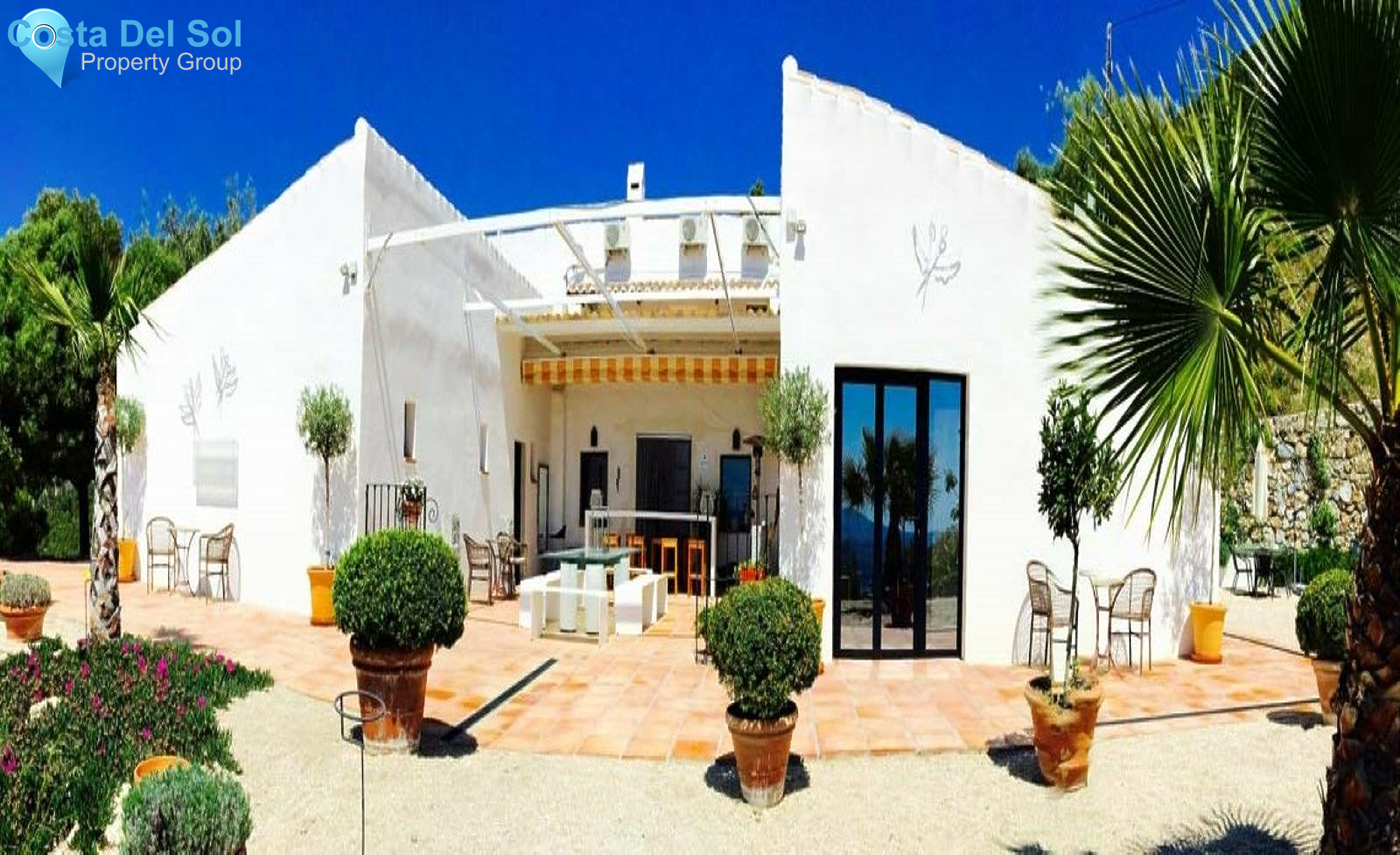 Detached Villa in Alcaucín-1400592