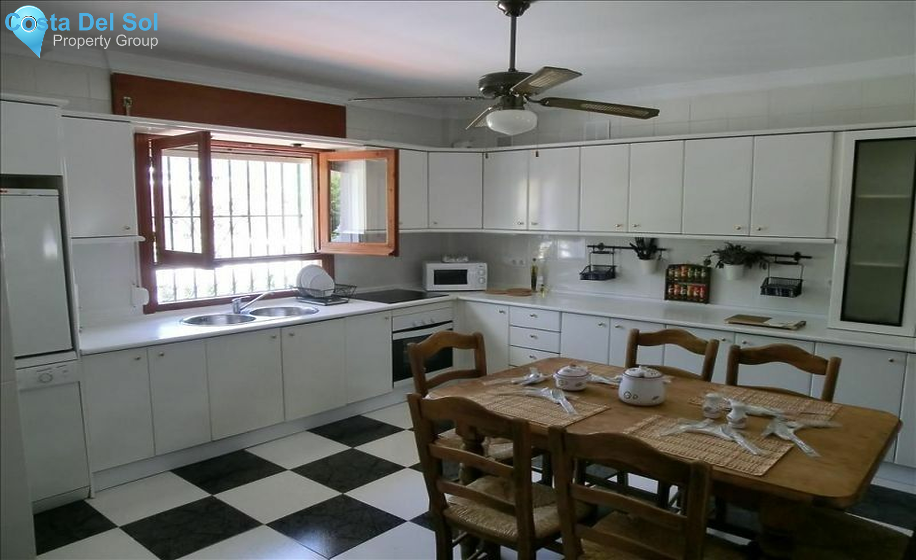 Detached Villa in Algarrobo-1233827