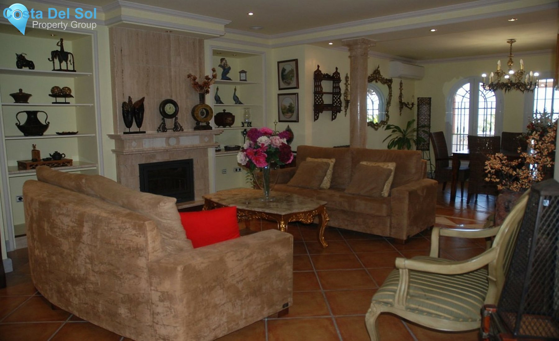 Detached Villa in Alhaurín de la Torre-703838