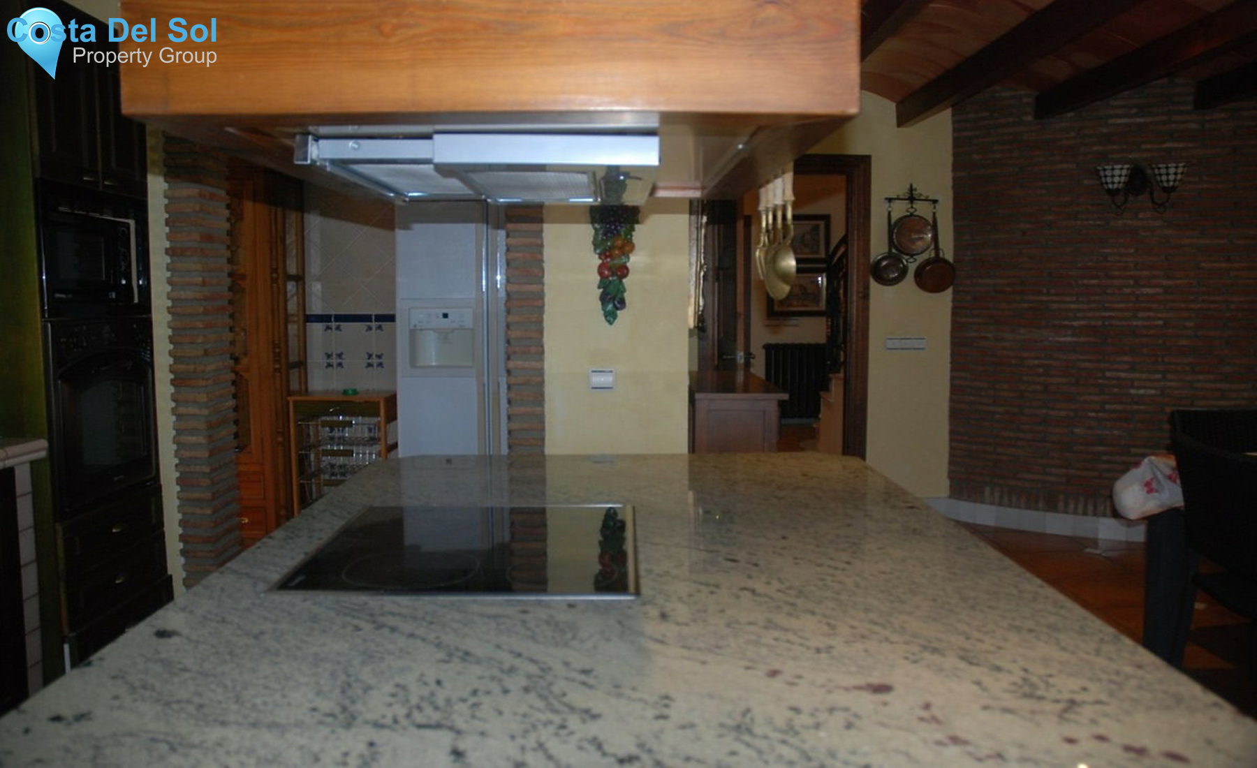 Detached Villa in Alhaurín de la Torre-703842
