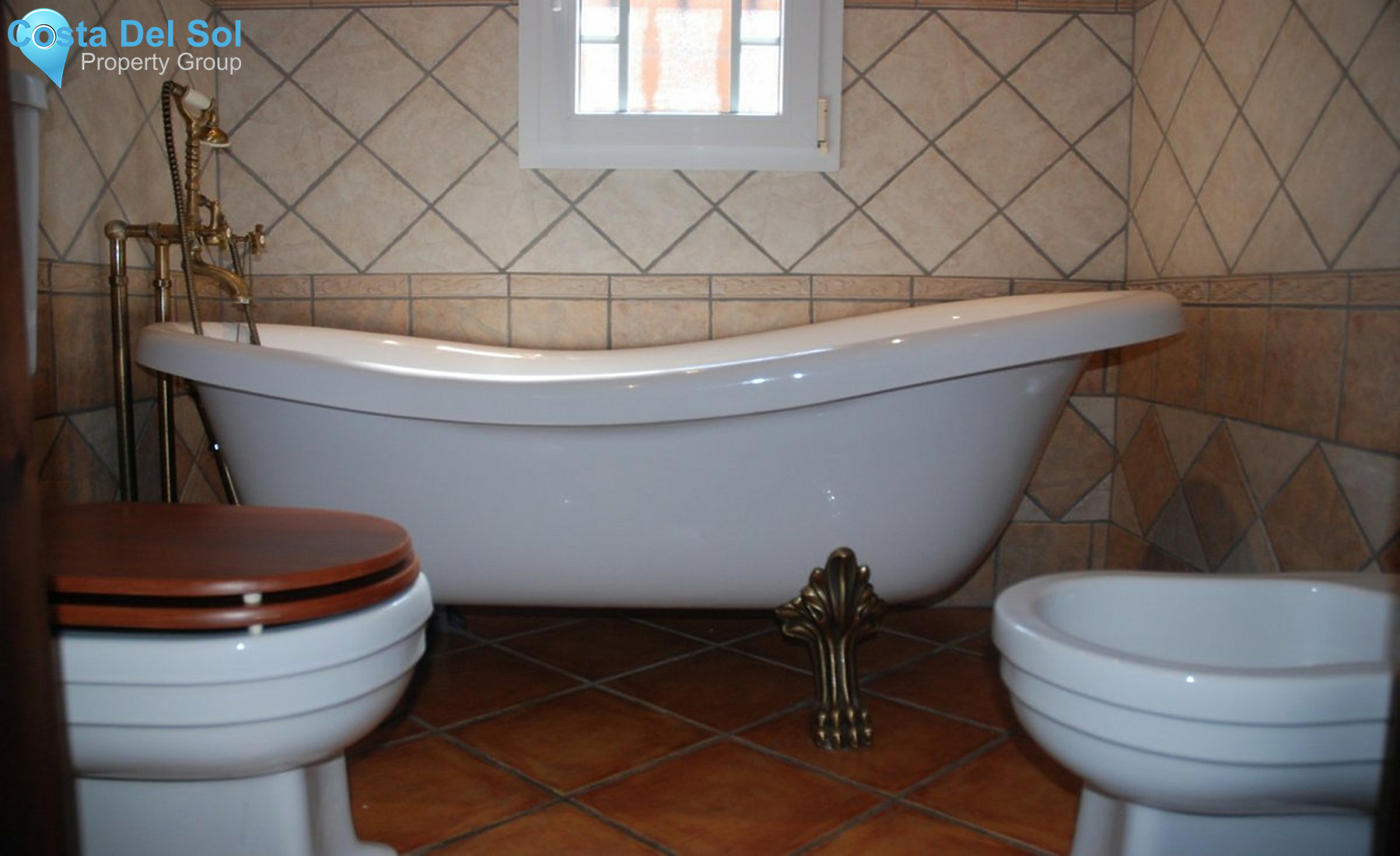 Detached Villa in Alhaurín de la Torre-703845