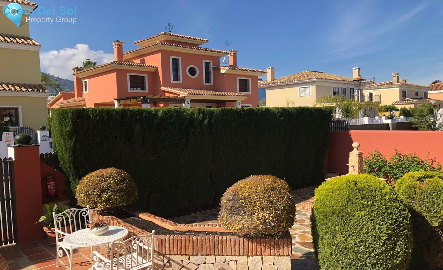 Detached Villa in Alhaurín de la Torre-703830