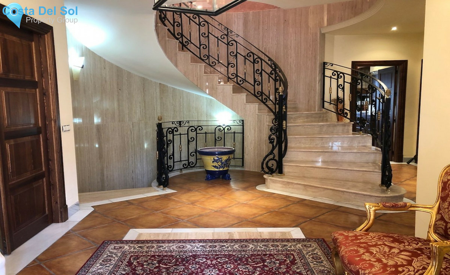 Detached Villa in Alhaurín de la Torre-703834