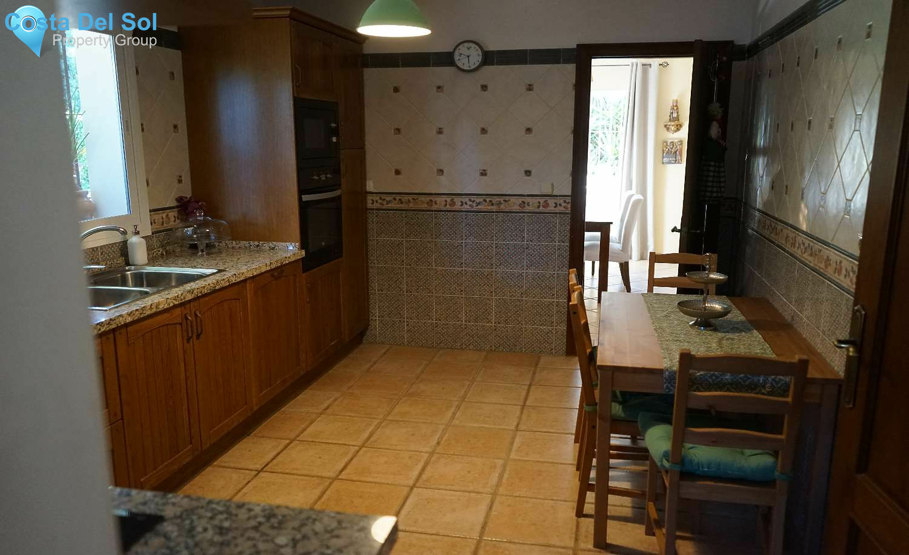 Detached Villa in Alhaurín de la Torre-1221491