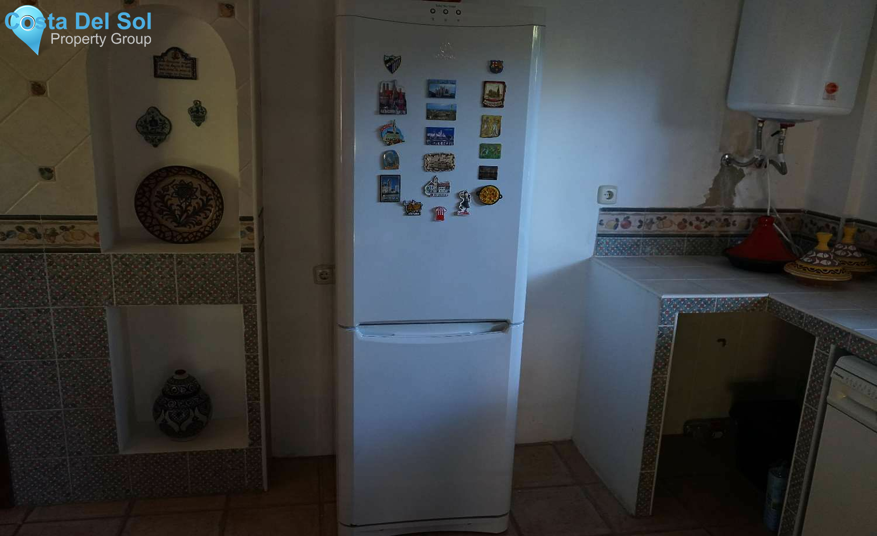 Detached Villa in Alhaurín de la Torre-1221492