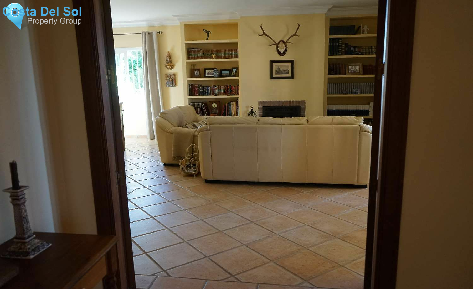 Detached Villa in Alhaurín de la Torre-1221486