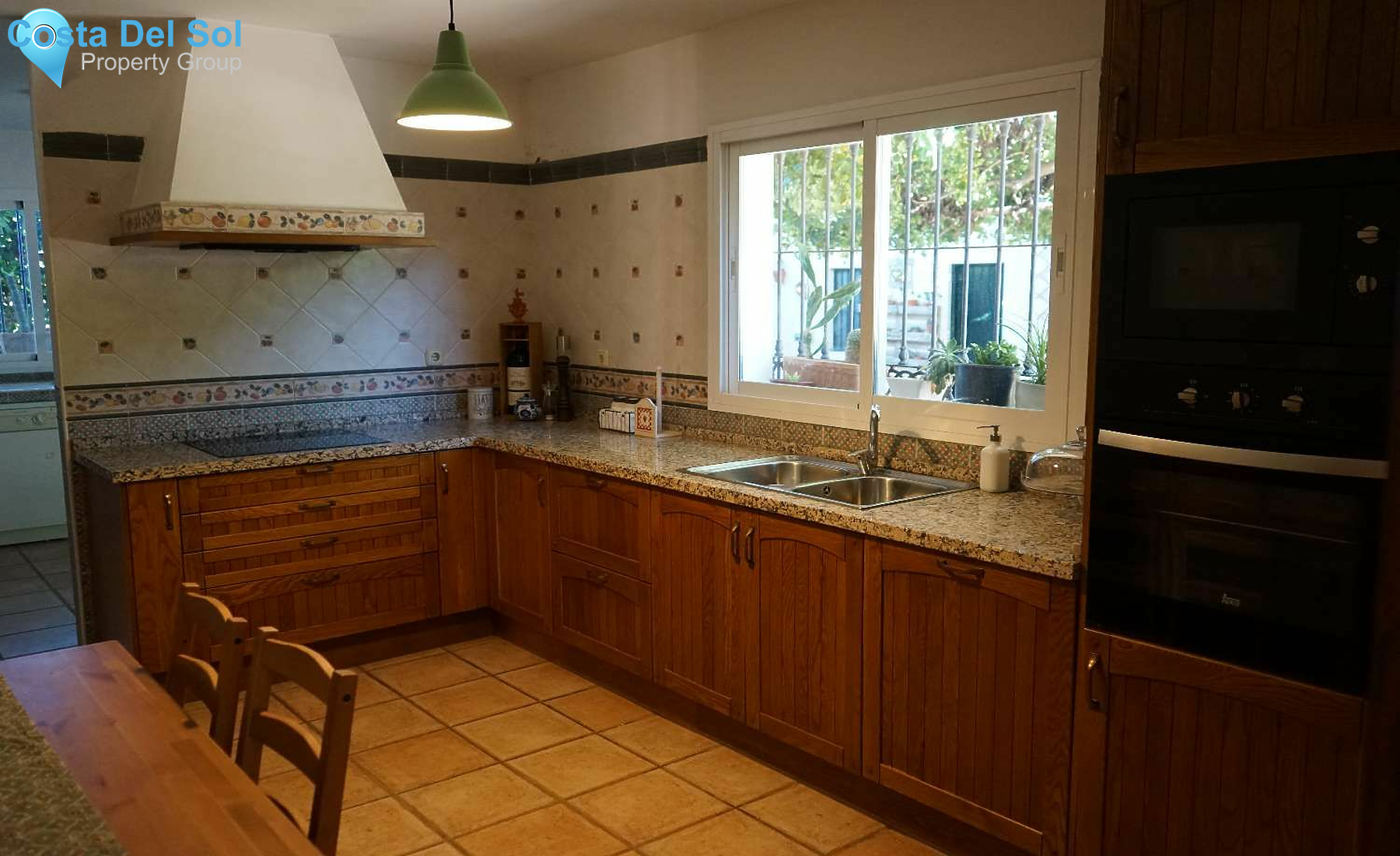 Detached Villa in Alhaurín de la Torre-1221489