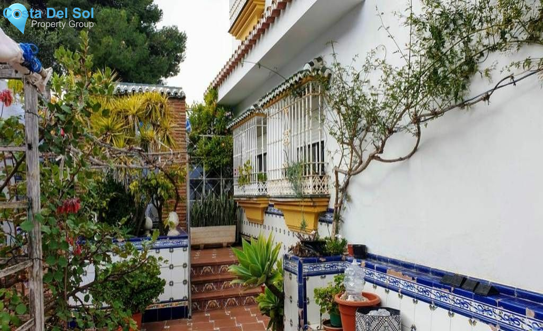 Detached Villa in Alhaurín de la Torre-1226537
